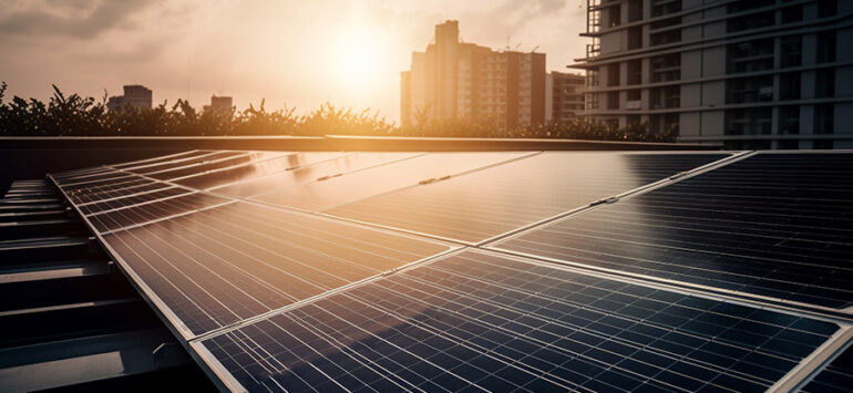 Lapostetős napelemes rendszer